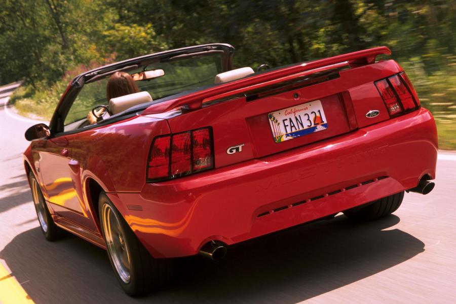  Ford Mustang GT Convertible 1999 года  (фото 54 из 74)